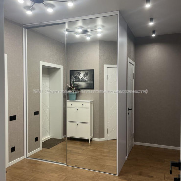 Продам квартиру, Полтавский Шлях ул. , 2  ком., 62 м², авторский дизайн 