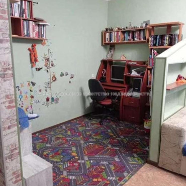 Продам квартиру, Аэрокосмический пр. , 1 кім., 38 м², косметический ремонт 