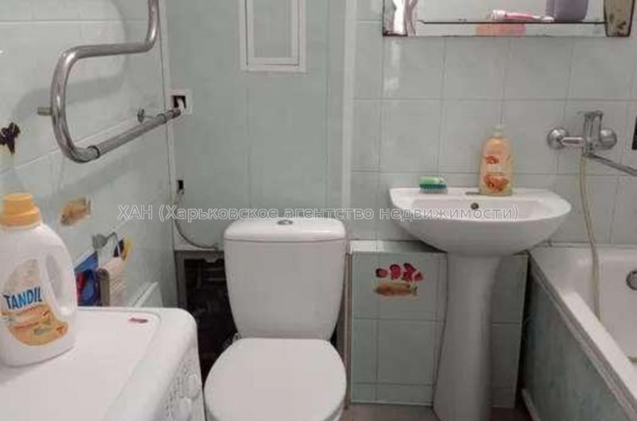 Продам квартиру, Аэрокосмический пр. , 1 кім., 38 м², косметический ремонт 