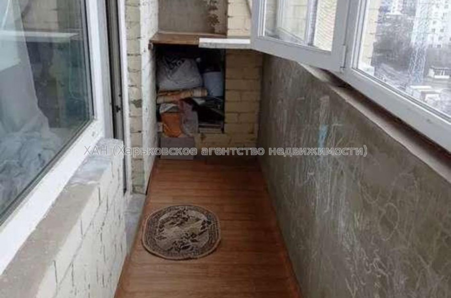 Продам квартиру, Аэрокосмический пр. , 1 кім., 38 м², косметический ремонт 