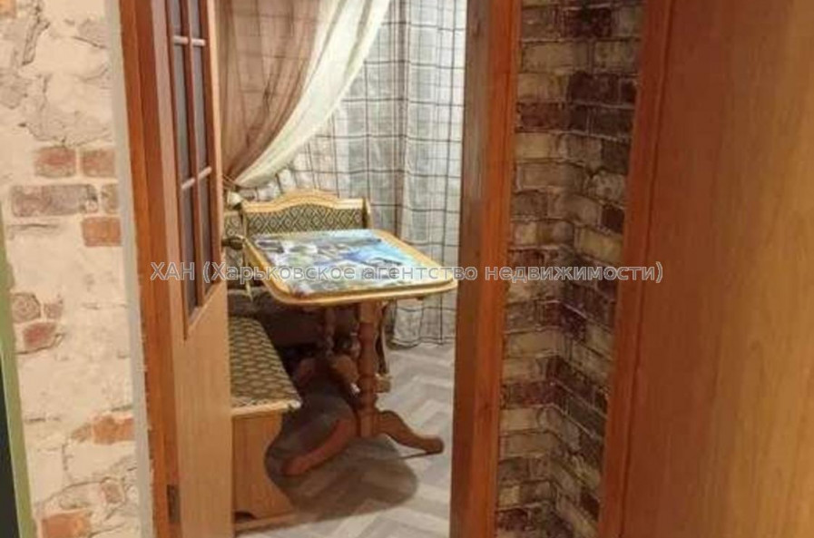 Продам квартиру, Аэрокосмический пр. , 1 кім., 38 м², косметический ремонт 