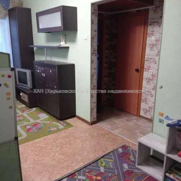 Продам квартиру, Аэрокосмический пр. , 1 кім., 38 м², косметический ремонт 