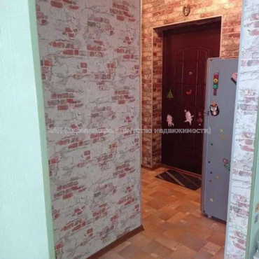 Продам квартиру, Аэрокосмический пр. , 1 кім., 38 м², косметический ремонт 