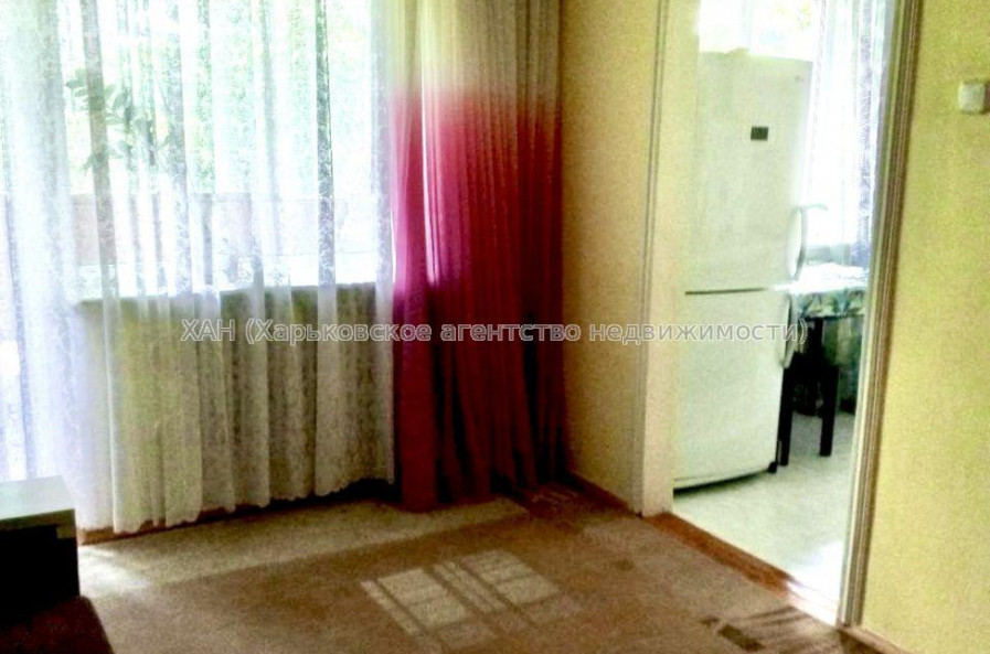 Продам квартиру, Гвардейцев Широнинцев ул. , 2 кім., 65 м², без внутренних работ 