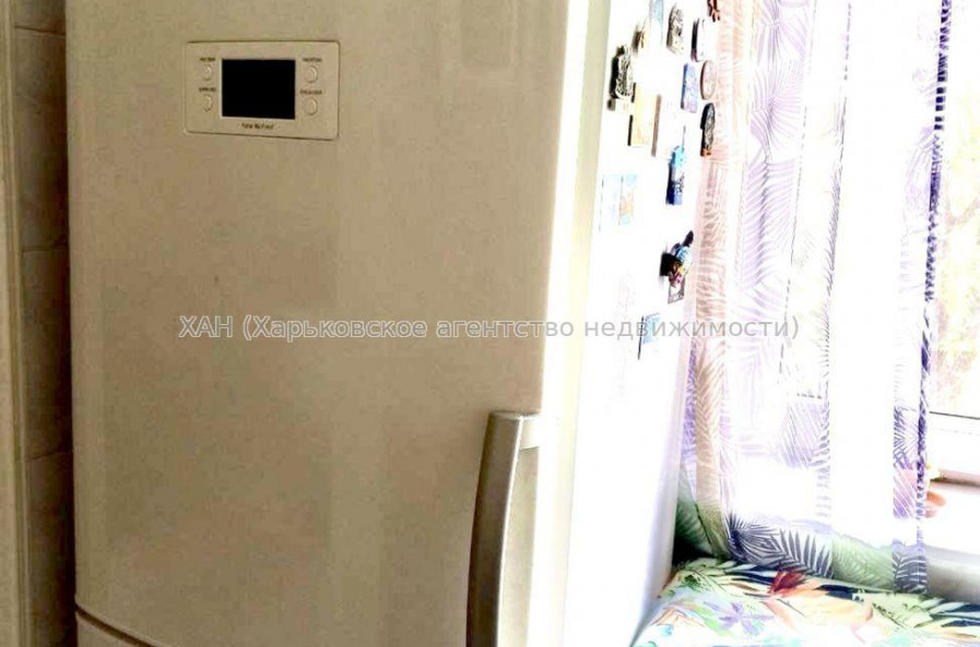 Продам квартиру, Гвардейцев Широнинцев ул. , 2 кім., 65 м², без внутренних работ 