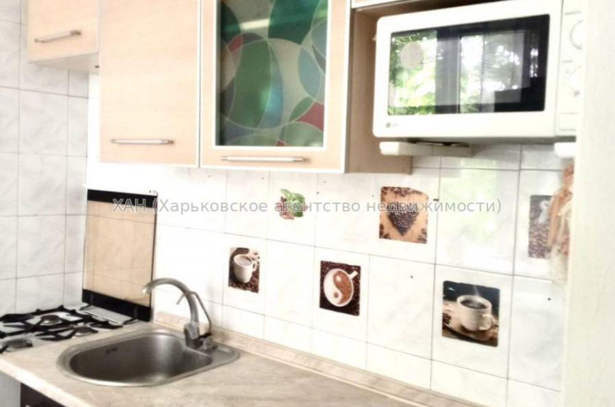 Продам квартиру, Гвардейцев Широнинцев ул. , 2 кім., 65 м², без внутренних работ 