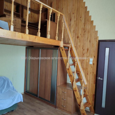 Продам квартиру, Франковская ул. , 1  ком., 34 м², капитальный ремонт 