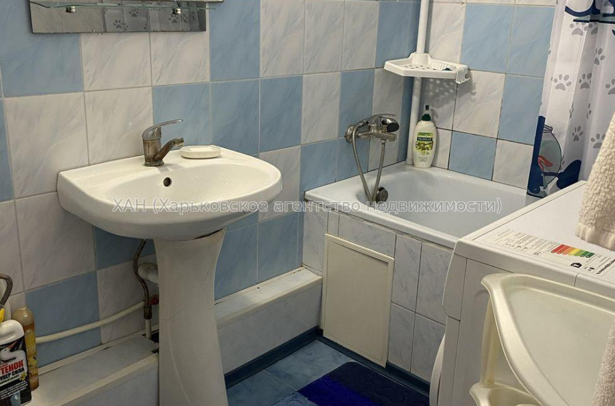 Продам квартиру, Непокоренных ул. , 1  ком., 40 м², капитальный ремонт 