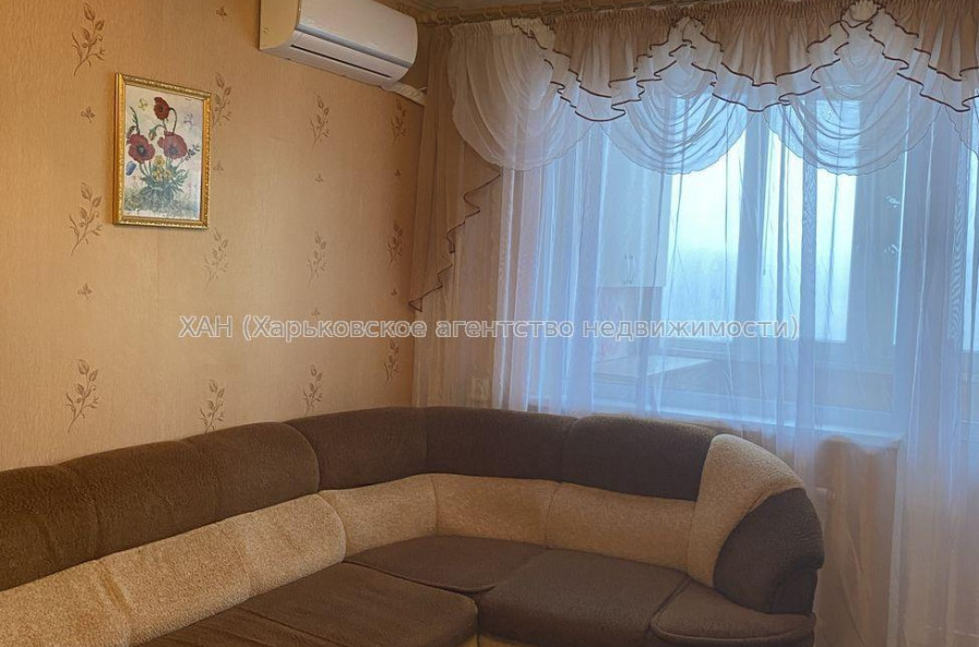 Продам квартиру, Непокоренных ул. , 1  ком., 40 м², капитальный ремонт 