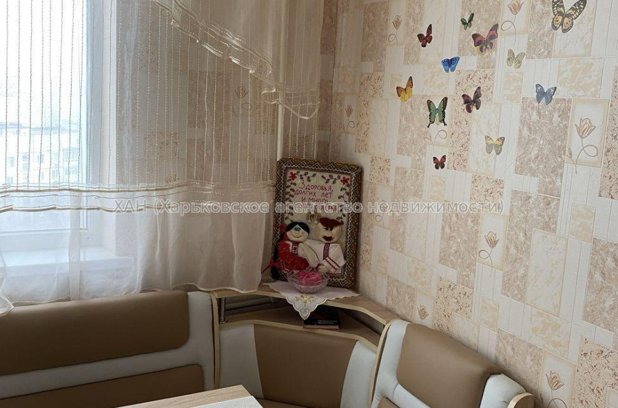 Продам квартиру, Непокоренных ул. , 1  ком., 40 м², капитальный ремонт 