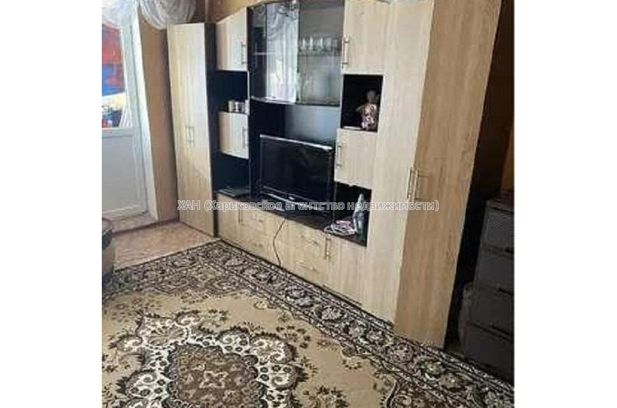 Продам квартиру, Непокоренных ул. , 1  ком., 40 м², капитальный ремонт 