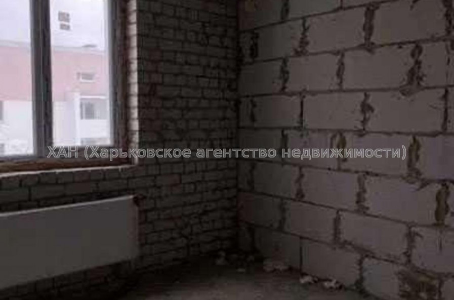Продам квартиру, Шевченковский пер. , 1 кім., 33 м², без внутренних работ 