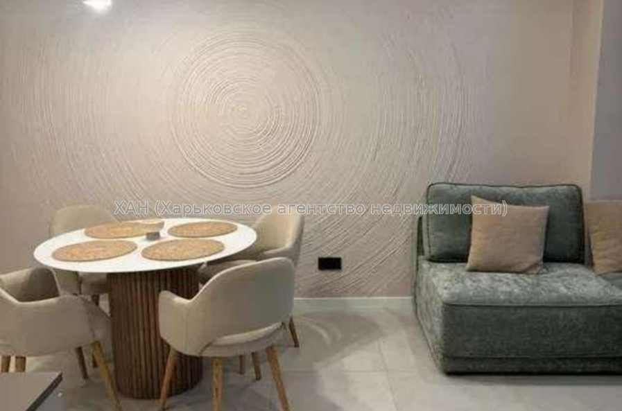 Продам квартиру, Профессорская ул. , 2  ком., 70 м², капитальный ремонт 