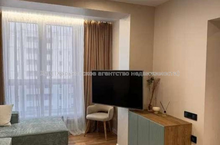 Продам квартиру, Профессорская ул. , 2  ком., 70 м², капитальный ремонт 