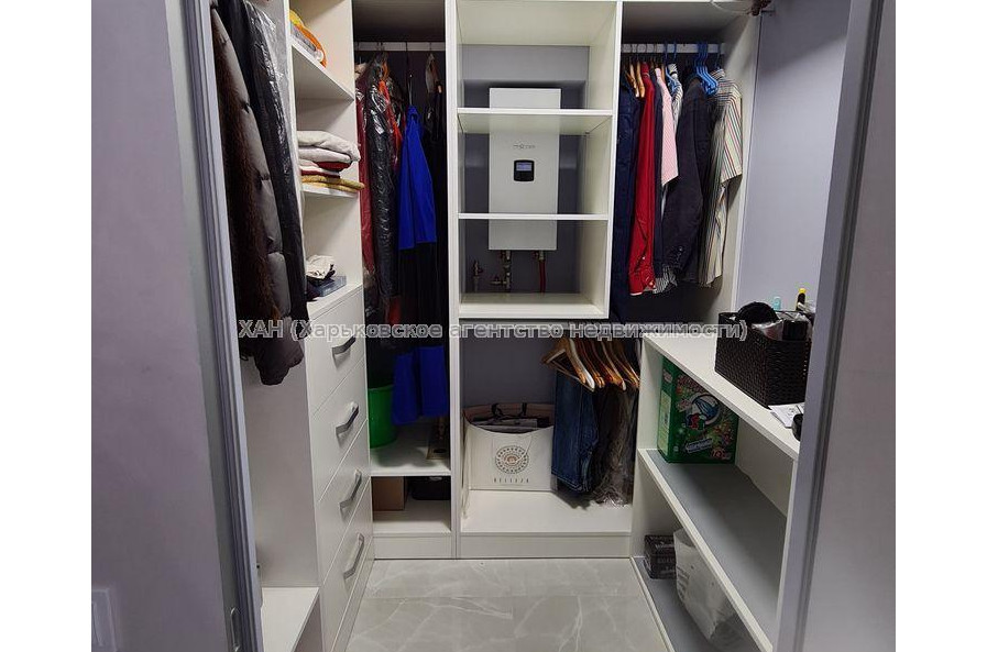 Продам квартиру, Профессорская ул. , 12 , 2  ком., 70 м², капитальный ремонт 