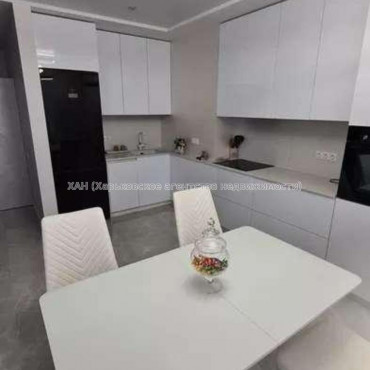 Продам квартиру, Профессорская ул. , 12 , 2 кім., 70 м², капитальный ремонт 