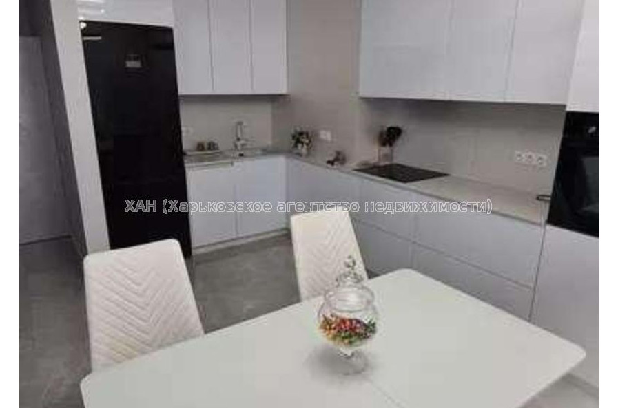 Продам квартиру, Профессорская ул. , 12 , 2  ком., 70 м², капитальный ремонт 