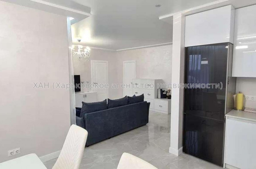 Продам квартиру, Профессорская ул. , 12 , 2  ком., 70 м², капитальный ремонт 