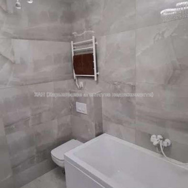 Продам квартиру, Профессорская ул. , 12 , 2 кім., 70 м², капитальный ремонт 