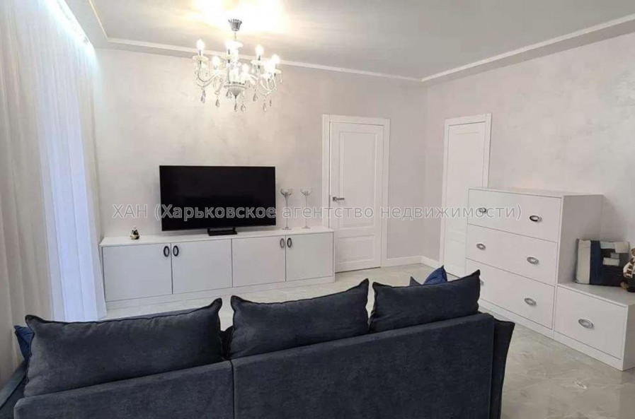 Продам квартиру, Профессорская ул. , 12 , 2  ком., 70 м², капитальный ремонт 
