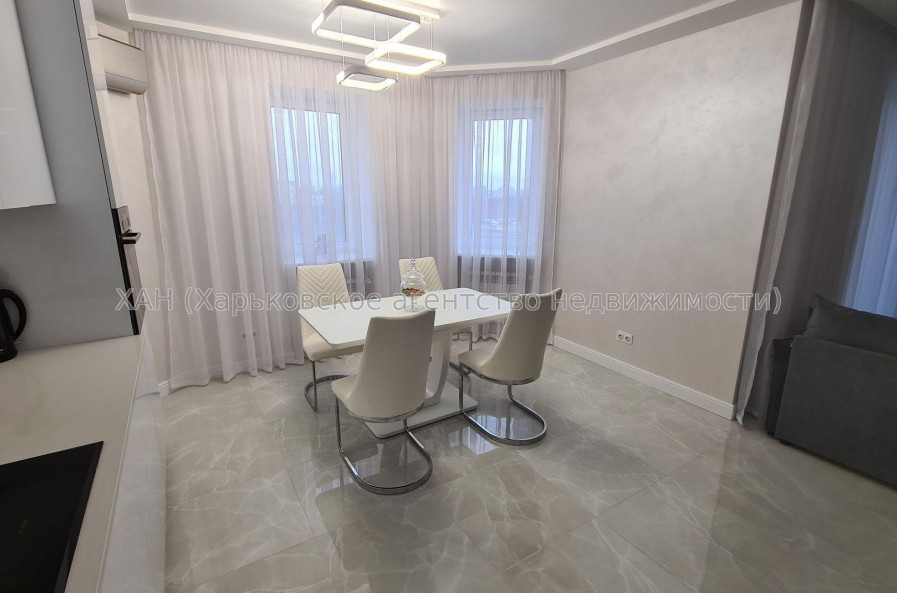 Продам квартиру, Профессорская ул. , 12 , 2  ком., 70 м², капитальный ремонт 