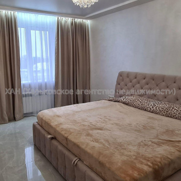 Продам квартиру, Профессорская ул. , 12 , 2 кім., 70 м², капитальный ремонт 