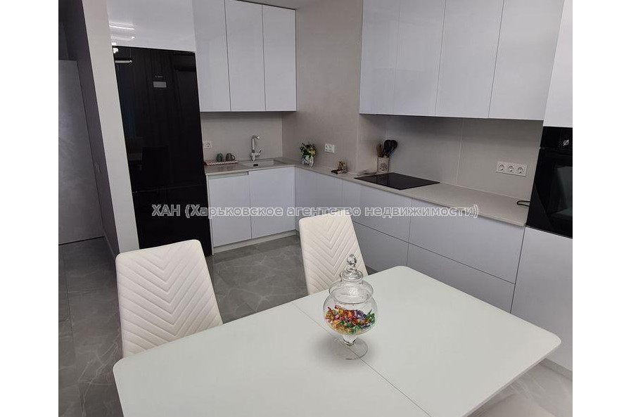 Продам квартиру, Профессорская ул. , 12 , 2 кім., 70 м², капитальный ремонт 