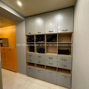 Продам квартиру, Победы просп. , 2 кім., 78 м², авторский дизайн 