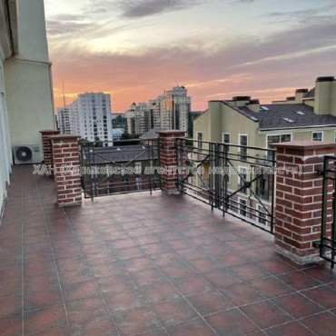 Продам квартиру, Профессорская ул. , 2 кім., 74 м², авторский дизайн 