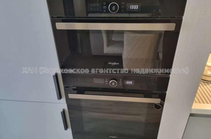 Продам квартиру, Гвардейцев Широнинцев ул. , 2 кім., 64 м², евроремонт 