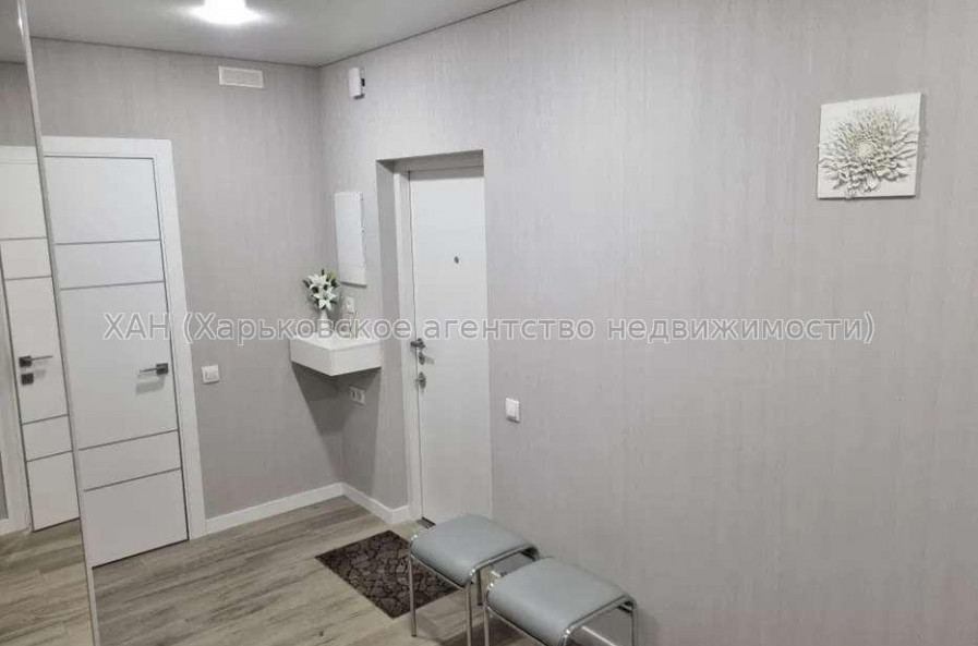 Продам квартиру, Гвардейцев Широнинцев ул. , 2 кім., 64 м², евроремонт 