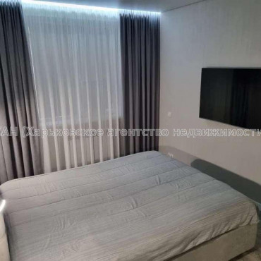 Продам квартиру, Гвардейцев Широнинцев ул. , 2 кім., 64 м², евроремонт 