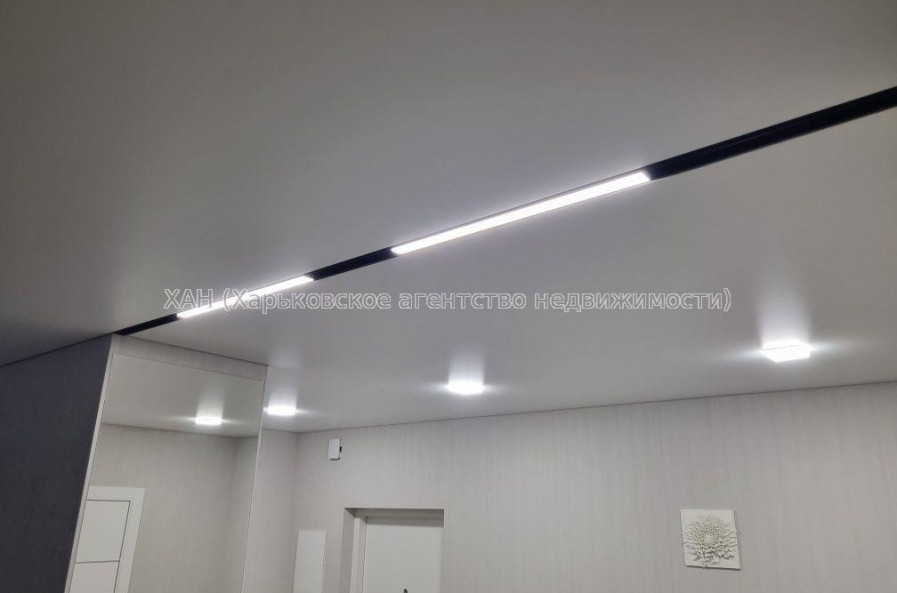 Продам квартиру, Гвардейцев Широнинцев ул. , 2 кім., 64 м², евроремонт 