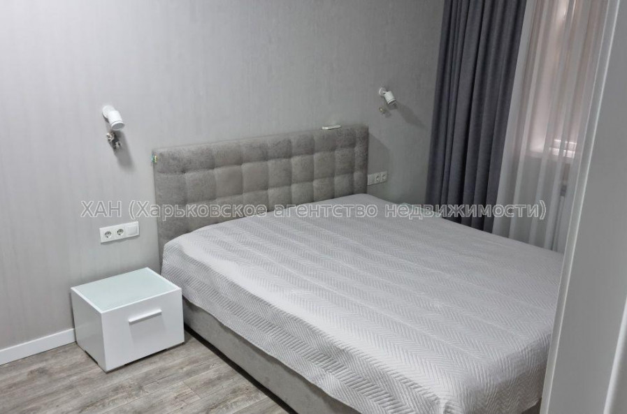 Продам квартиру, Гвардейцев Широнинцев ул. , 2 кім., 64 м², евроремонт 
