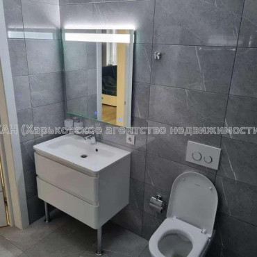 Продам квартиру, Гвардейцев Широнинцев ул. , 2 кім., 64 м², евроремонт 