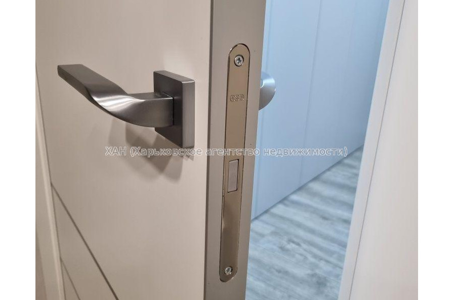 Продам квартиру, Гвардейцев Широнинцев ул. , 2 кім., 64 м², евроремонт 