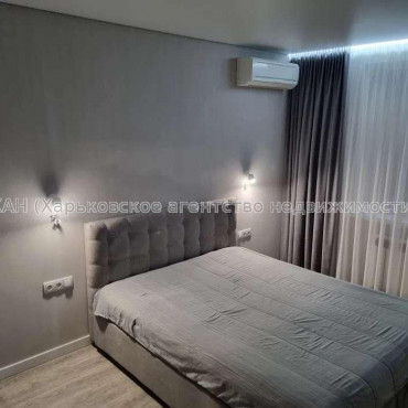 Продам квартиру, Гвардейцев Широнинцев ул. , 2 кім., 64 м², евроремонт 