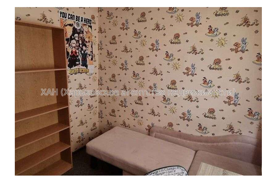 Продам квартиру, Победы просп. , 4 кім., 69 м², косметический ремонт 