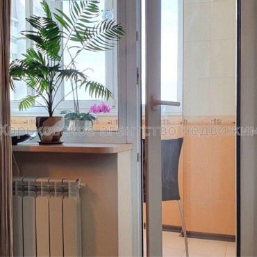 Продам квартиру, Героев Харькова просп. , 3 кім., 130 м², евроремонт 