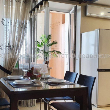 Продам квартиру, Героев Харькова просп. , 3 кім., 130 м², евроремонт 