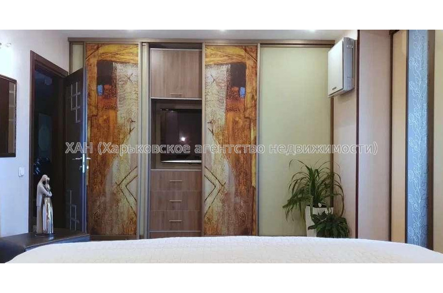 Продам квартиру, Героев Харькова просп. , 3  ком., 130 м², евроремонт 