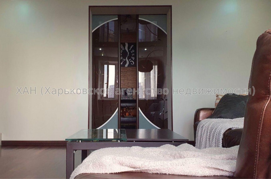 Продам квартиру, Героев Харькова просп. , 3  ком., 130 м², евроремонт 