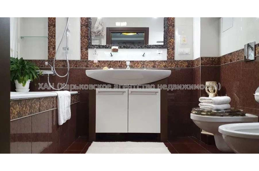 Продам квартиру, Героев Харькова просп. , 3  ком., 130 м², евроремонт 