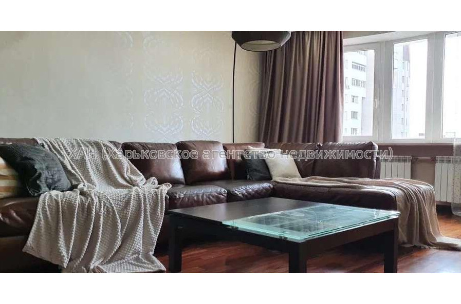 Продам квартиру, Героев Харькова просп. , 3  ком., 130 м², евроремонт 