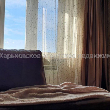 Продам квартиру, Героев Харькова просп. , 3 кім., 130 м², евроремонт 