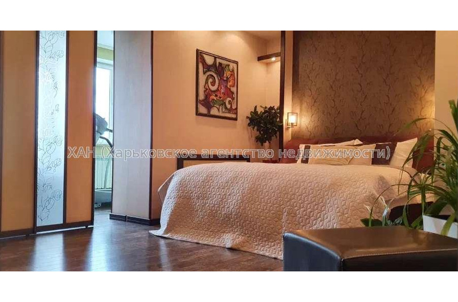 Продам квартиру, Героев Харькова просп. , 3  ком., 130 м², евроремонт 