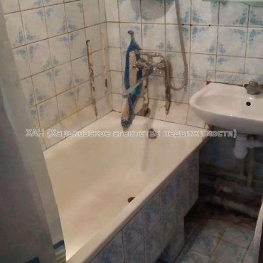 Продам квартиру, Льва Ландау просп. , 3  ком., 69 м², советский ремонт 