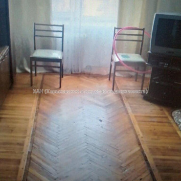 Продам квартиру, Льва Ландау просп. , 3  ком., 69 м², советский ремонт 