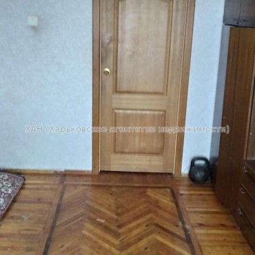 Продам квартиру, Льва Ландау просп. , 3  ком., 69 м², советский ремонт 