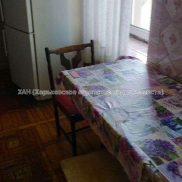 Продам квартиру, Льва Ландау просп. , 3  ком., 69 м², советский ремонт 